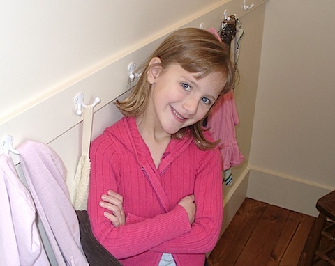 girl closet1